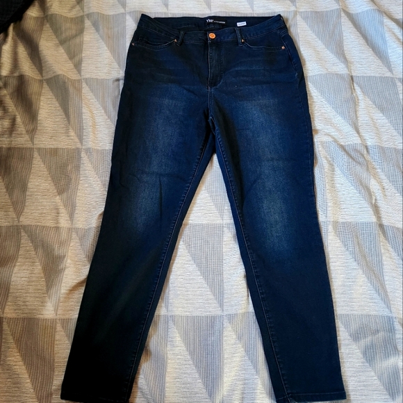 YMI HyperDenim Jeans - Picture 2 of 8